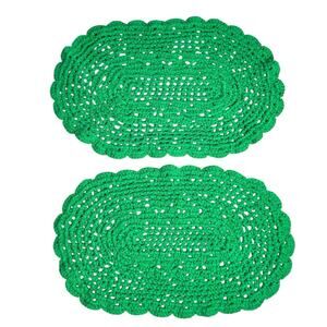 Vintage Hand Made Crocheted Placemats Green Christmas Oval Lot of 2 Holiday